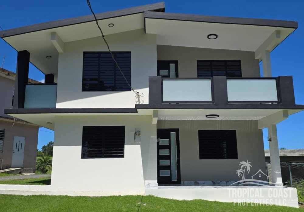 Fully Remodeled Two-Story Home Near Aguada & Rincón’s Best Beaches