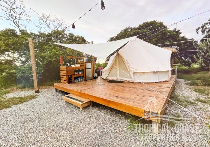 Eco-Luxury in Paradise – Turn-Key Glamping Awaits 