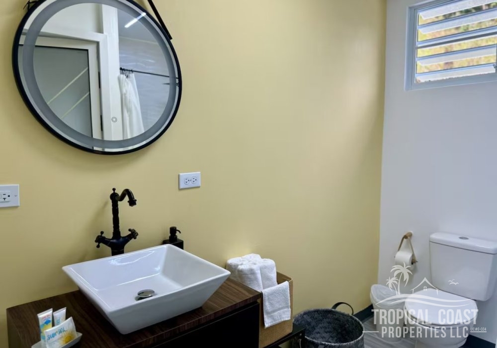 WhatsApp Image 2025-10-13 at 11.21.18_ae3c99e6 WhatsApp Image 2025-10-13 at 11.21.18_ae3c99e6