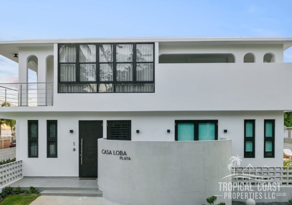 TURN KEY LUXURY MULTI UNIT STEPS FROM THE BEACH