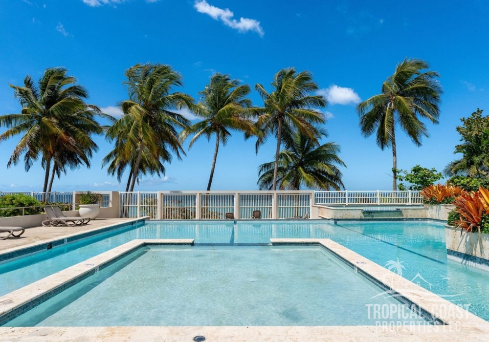 Furnished Beachfront Condo