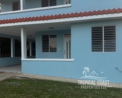 62845, A secure, spacious upper unit perfectly located near Isabela’s best spots