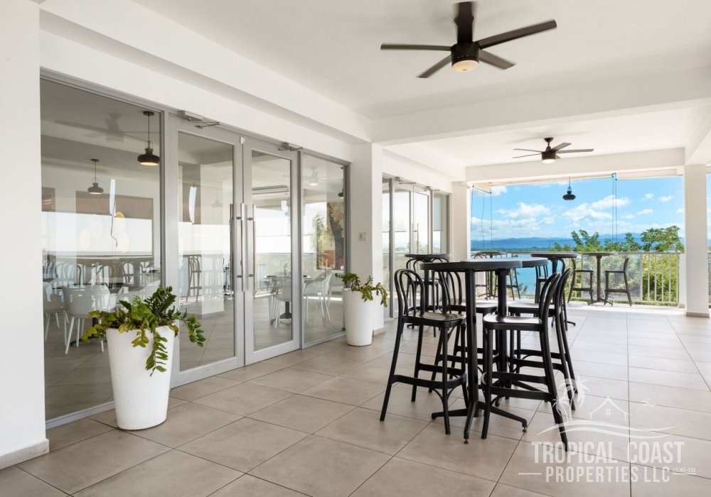 Multi-Use Commercial Property on PR-115 with Panoramic Ocean Views 