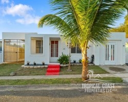 62884, Walking Distance Down the Beach