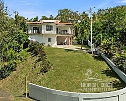 63892, The daily sea view is one of the biggest attractions of this house.