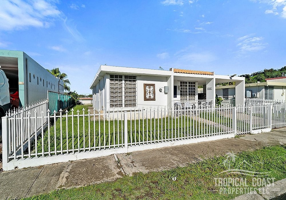 Live the relaxed west coast lifestyle just minutes from Rincón’s beaches and everything you need