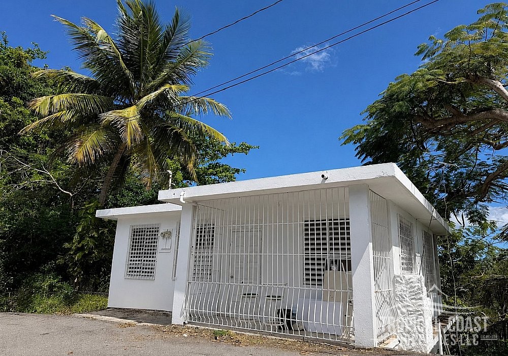 Rental available in the Puntas area of Rincon.