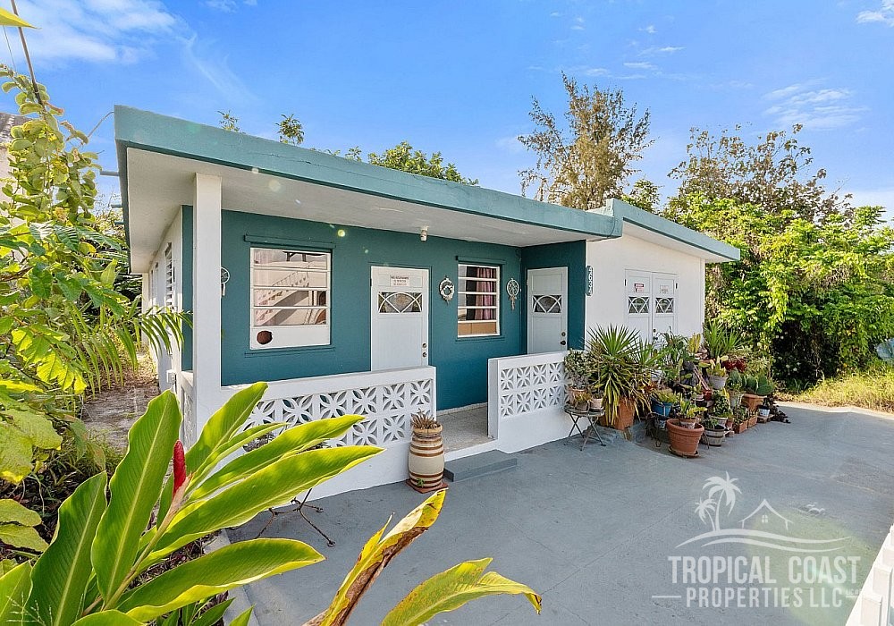 Make this Ocean and mountain views in Puntas your forever home.