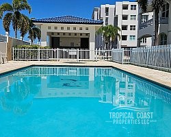 Cozy apartment just steps from the beach