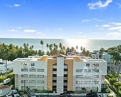 Third-Floor Beachfront Living